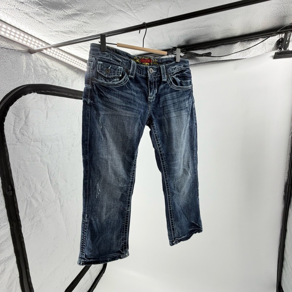 Y2K Capris Maurices Womens Dark Wash Distressed Jeans Thick Stitch Size 7/8 RGL